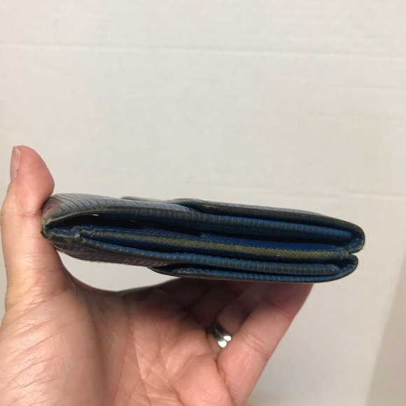 Louis Vuitton Epi Leather Mini Snap Wallet - Picture 5 of 11